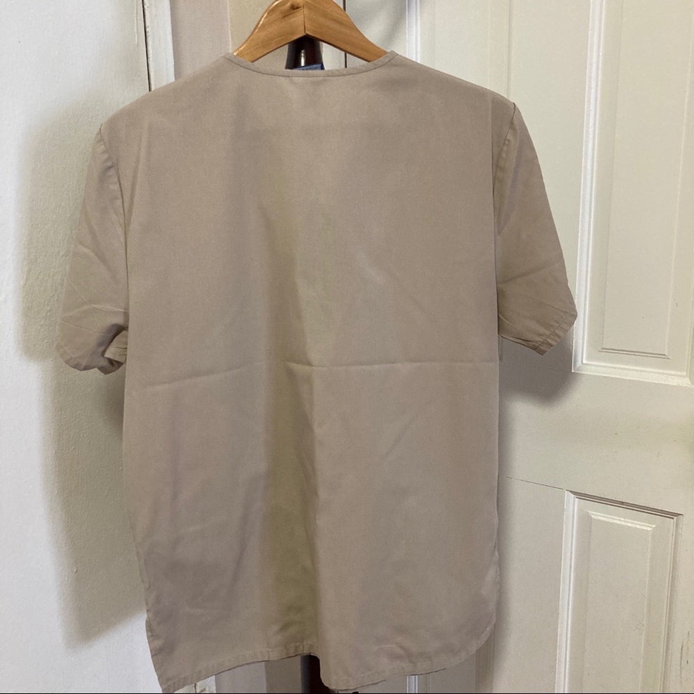 Cherokee Scrub Top - Picture 3 of 3
